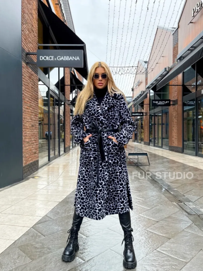 Двубортное пальто из экомеха - фото 3