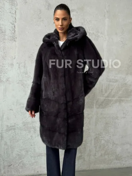 Женская норковая шуба с капюшоном - фото 5