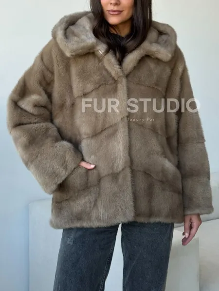 Короткая  норковая шуба с капюшоном - фото 3