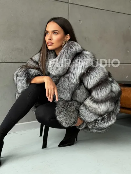 Шуба из чернобурой лисы 