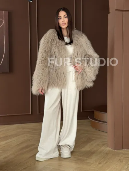 Шуба из натурального меха ламы - фото 9