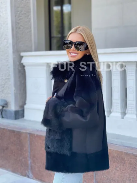 Черная дубленка из натуральной овчины - фото 1