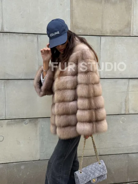 Шуба из меха куницы - фото 11