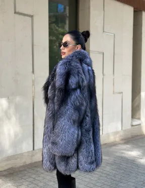 Удлиненная шуба из чернобурой лисы - фото 6