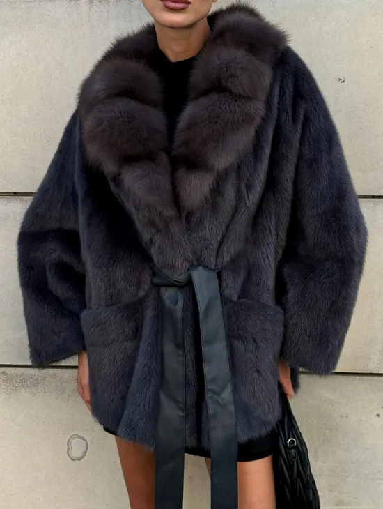 Летучая мышь из меха норки с воротником из куницы - цвет темный графит - фото 3