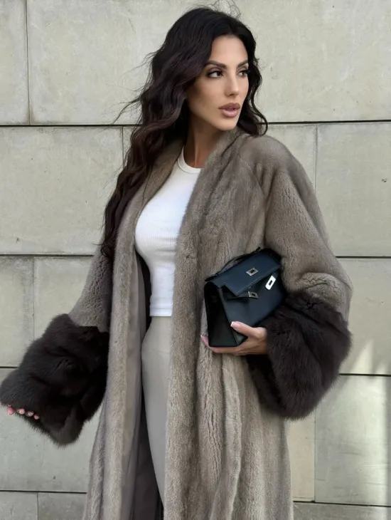 Шуба кимоно из меха норки Vintage Grey рукава с отделкой из куницы - фото 5