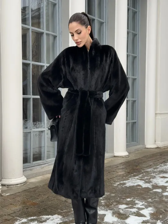 Натуральная женская норковая шуба из аукционного меха норки Blackglama - фото 9