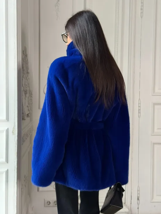 Полушубок из меха премиальной плюшевой норки Electric Blue - фото 5
