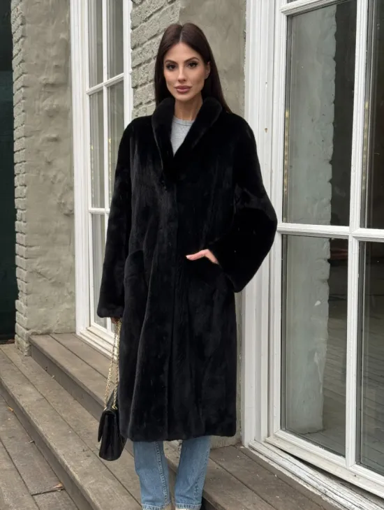 Шуба из норки Black в классической выкладке с воротником стойка-шаль - фото 0
