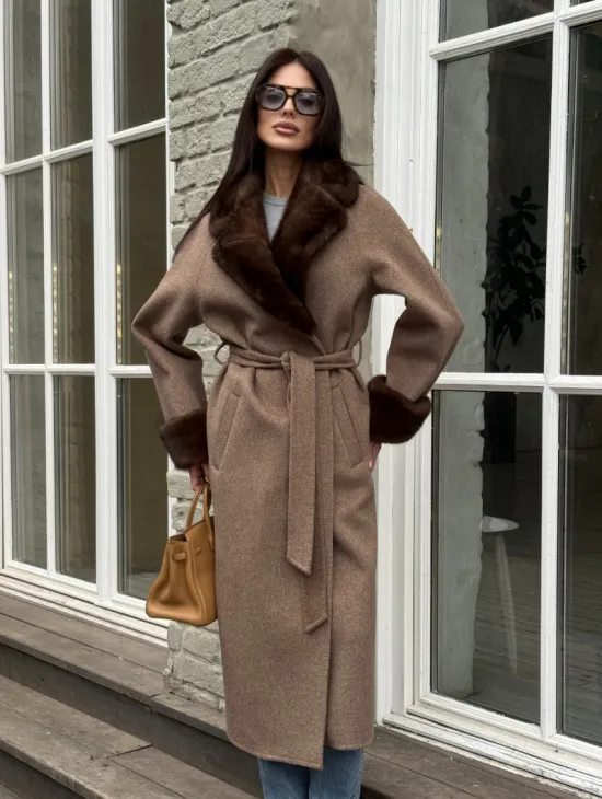 Демисезонное пальто - халат с отделкой из меха норки - фото 6
