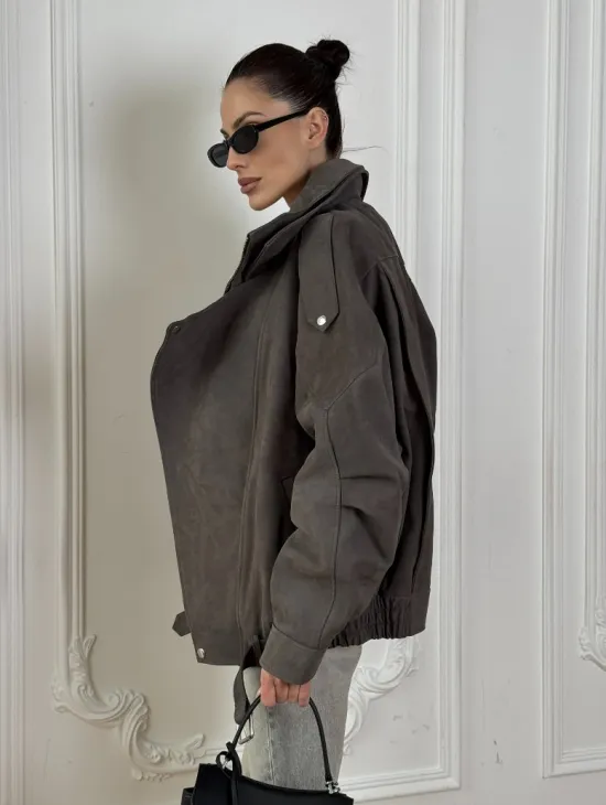 Современная куртка - бомбер из винтажной кожи Gray с двойным воротником - фото 4