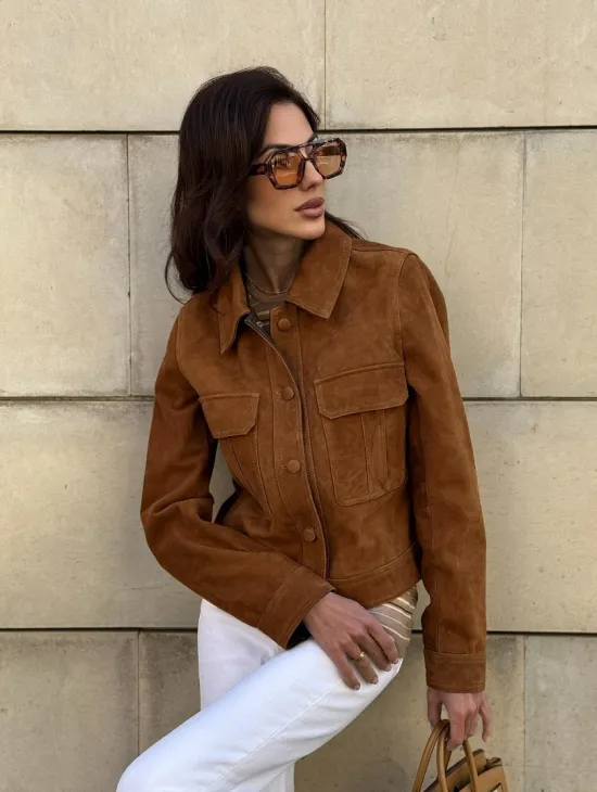 Прямой жакет из натуральной замши с накладными карманами - фото 10