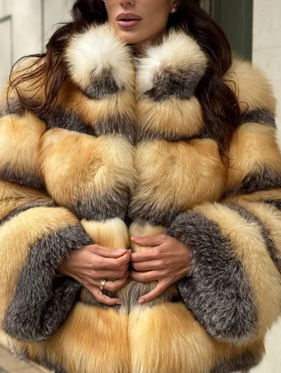 Полушубок из меха лисы Golden-grey fox стойка воротник - фото 1