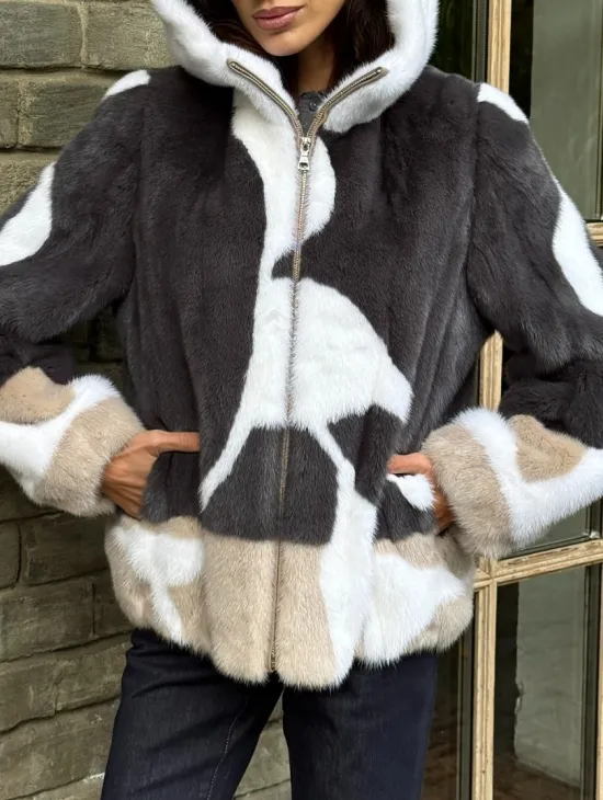 Норковая куртка с капюшоном - фото 1