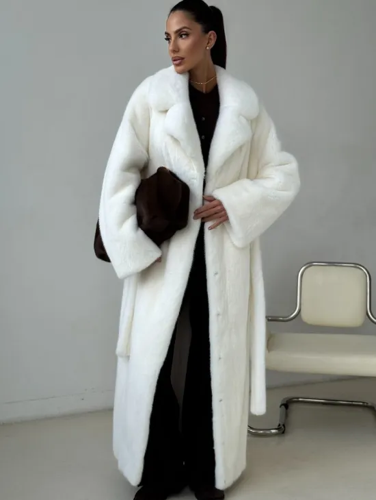 Белая длинная норковая шуба - фото 4