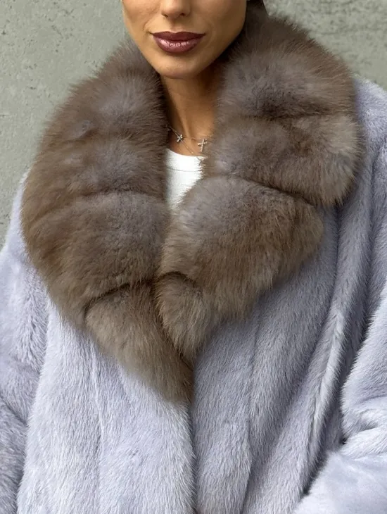 Короткая норковая шуба с воротником куницы - фото 1