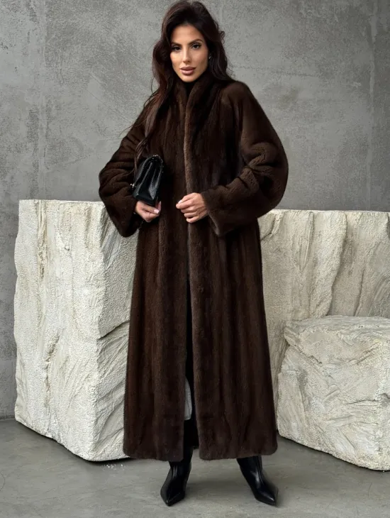 Пальто из норки с V-образным воротом - фото 5