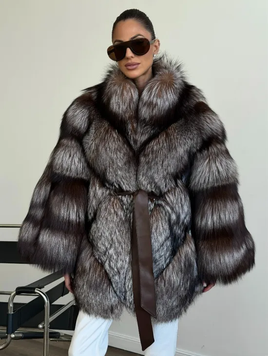 Шуба из лисы - летучая мышь - фото 3