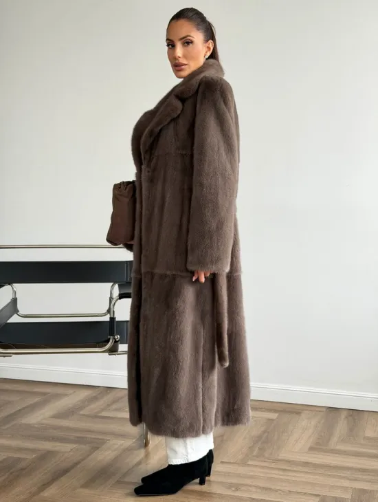 Прямая норковая шуба с поясом - фото 4