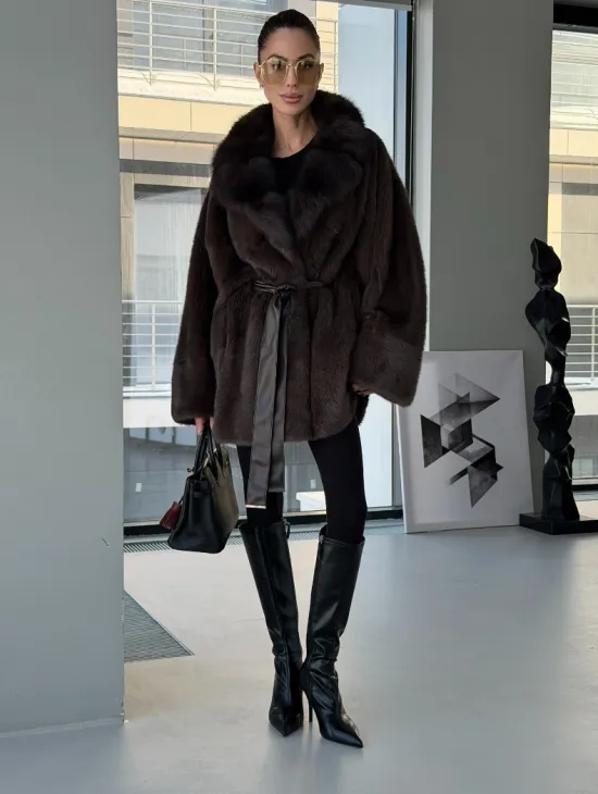 Норковое автоледи с воротником из куницы - фото 5