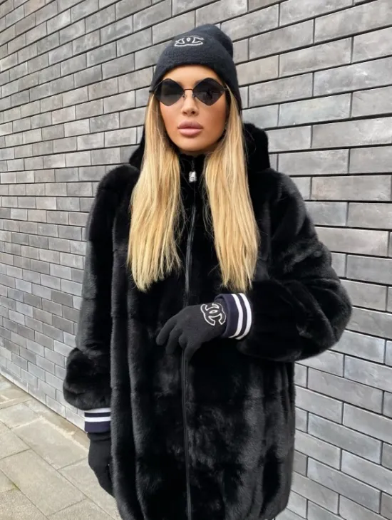 Удлиненный бомбер из меха скандинавской норки с капюшоном на молнии - фото 3