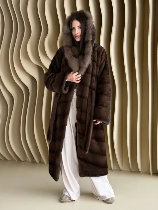Шуба норкова с капюшоном из меха куницы - цвет соболь - фото 6