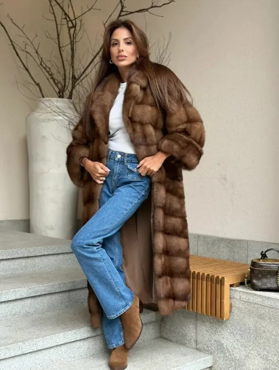 Стильное пальто из меха соболиной норки - цвет соболь - фото 0