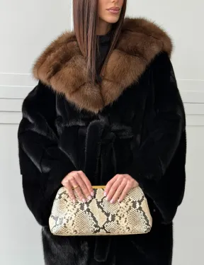 Норковая шуба фасон баллон с капюшоном куница - фото 4